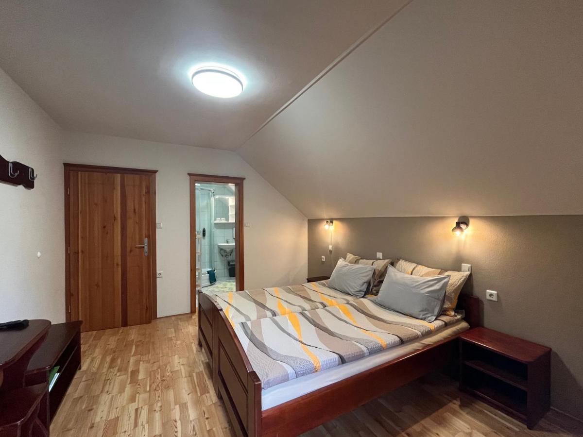 Na Logu - Farm Stay Ambroz Gregorc Solcava Exterior photo